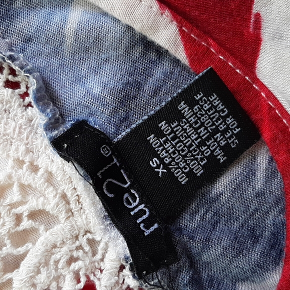 American flag tank with crochet back - Picture 4 of 4